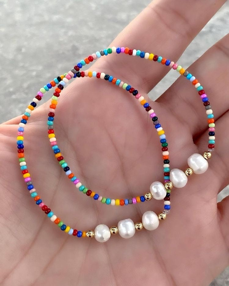 Colorful seed bead bracelet with natural pearls