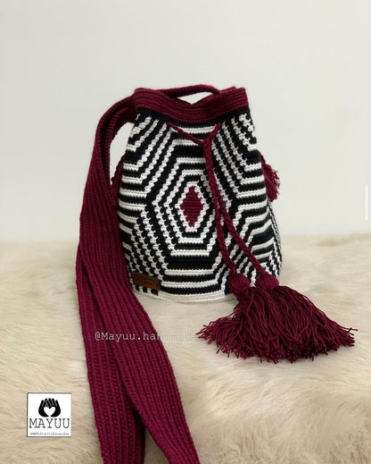 Maroon pop small mochila bag