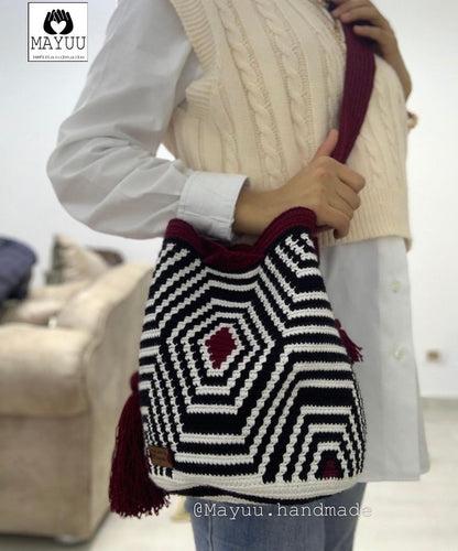 Maroon pop small mochila bag